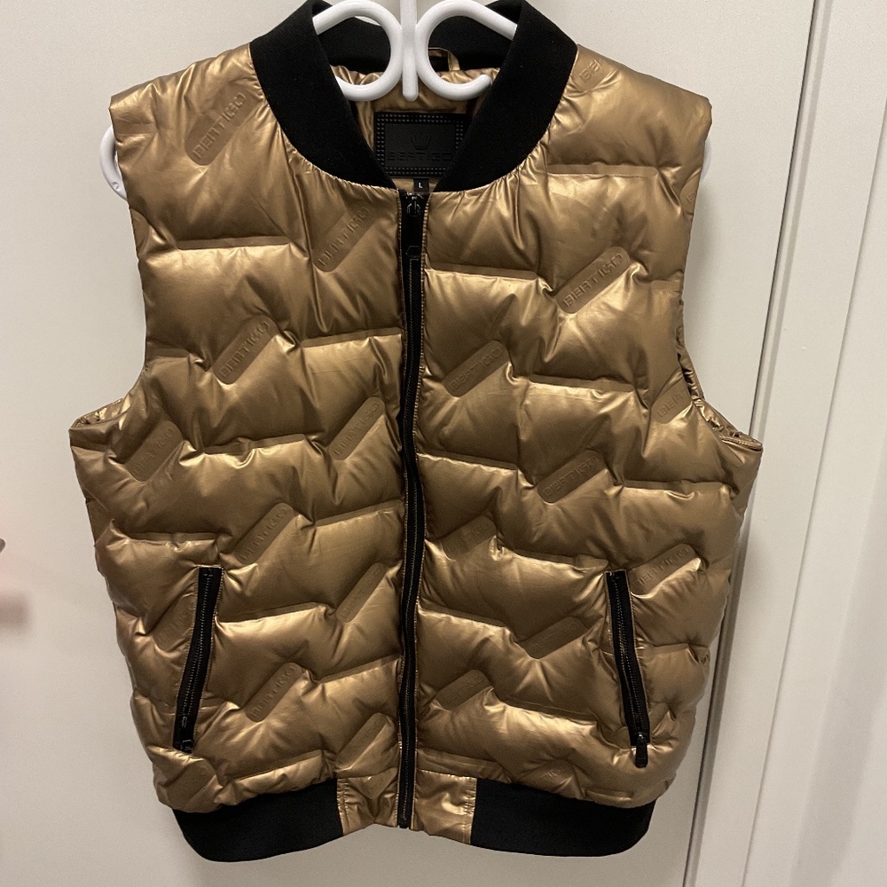 Golden/black Bertigo quilted down vest, large